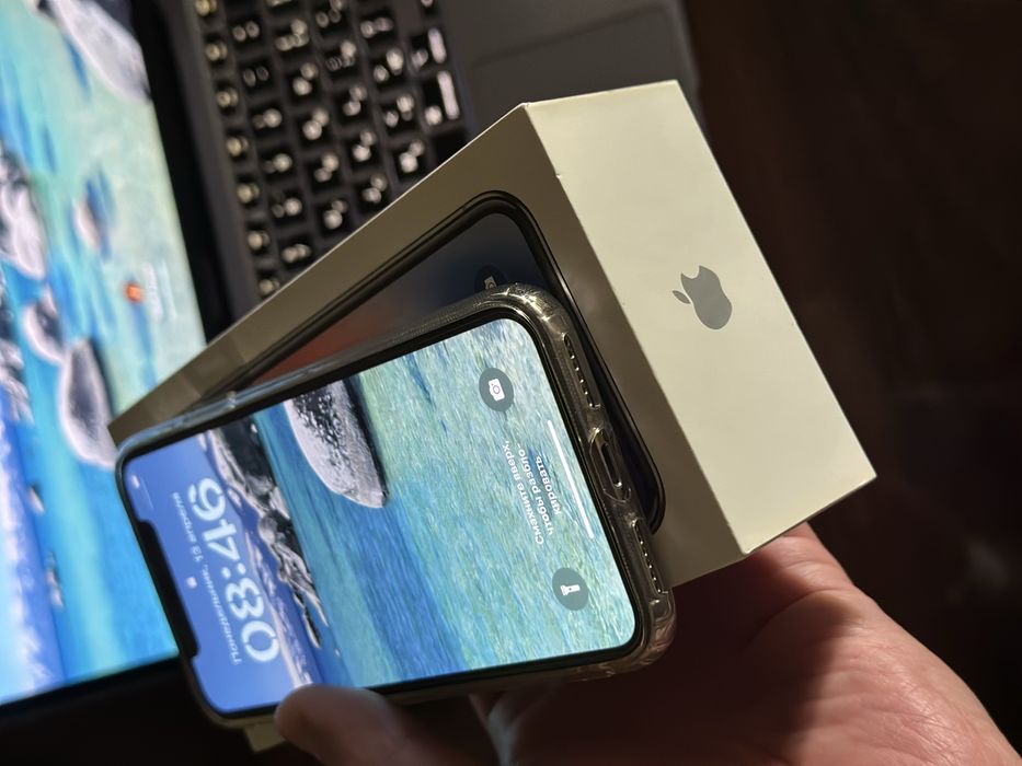 iPhone X 64GB(RU/A)