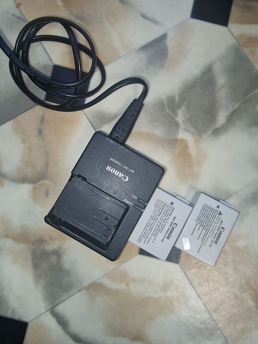 Продам Canon 600d