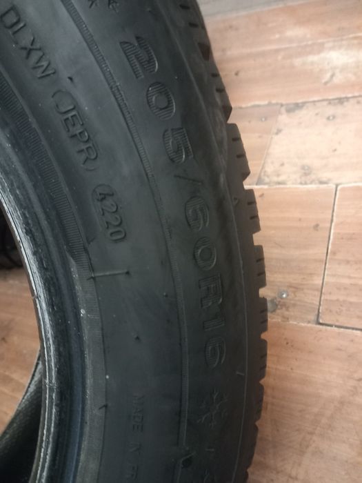 Anvelope de iarna 205 60 16