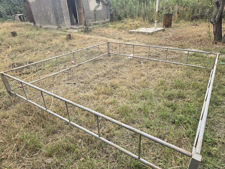 Продам топчан срочно