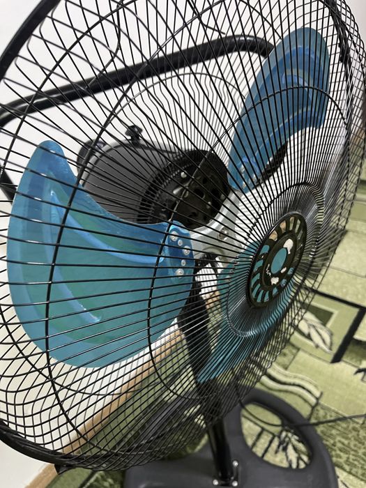 Продаю вентялятор срочно работает 3режима