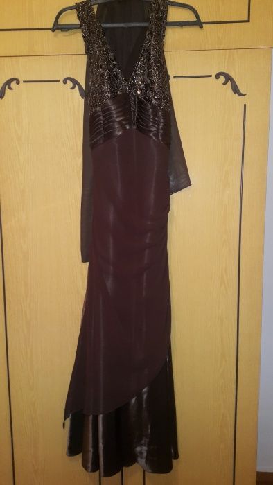 Вечерние и коктейльные платья/Смотрите фото