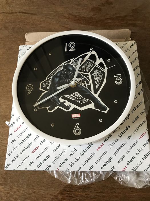 Настенные часы кварцевые