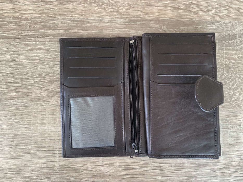 Дамско портмоне от естествена кожа