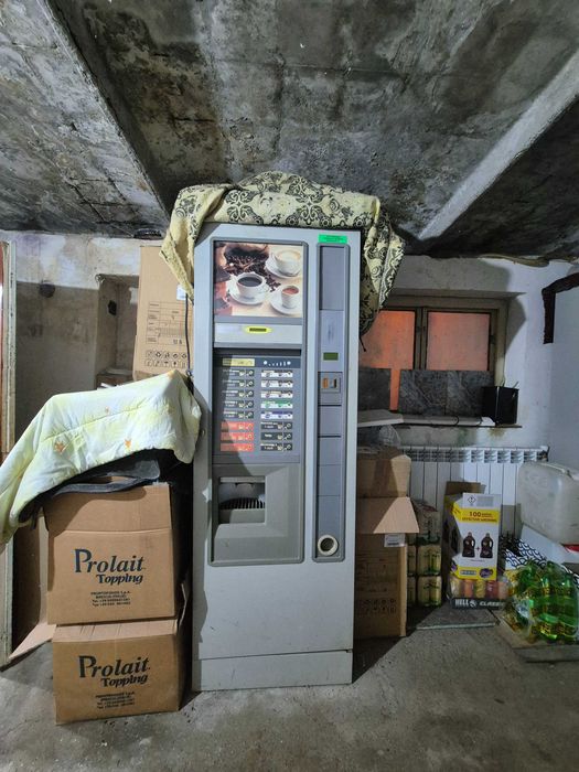 Вендинг автомати.Zsnussi Spazio 6; Zanussi Spring 850