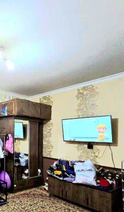 Продам чиланзар 17.  Балкон 1,5*3