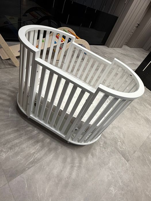 2 броя нови детски креватчета