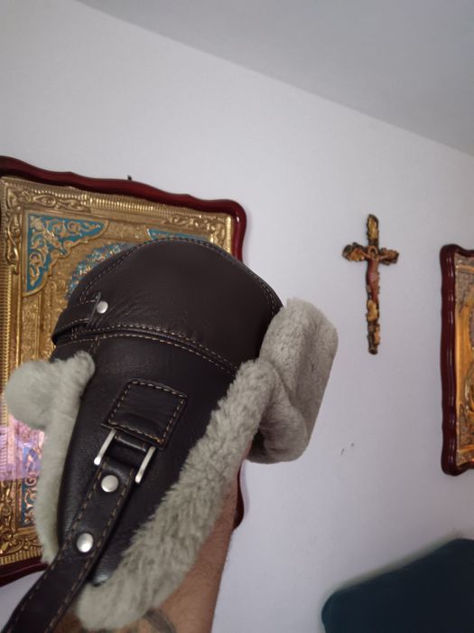 Căciulă din piele îmblănită