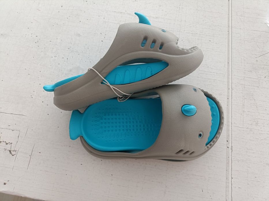 Slapi rechini mărime 27