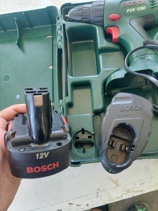 Продавам BOSCH PSR 1200 и две електрически отвертки