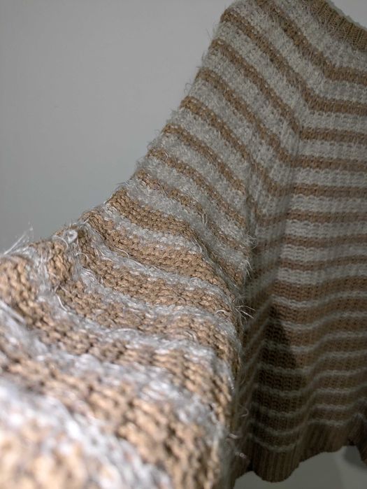 Pulover calduros, pufos și comod – crem/bej