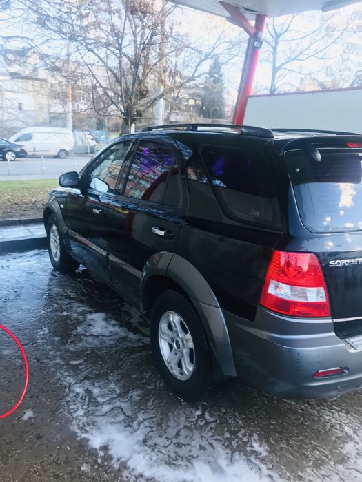 Продавам Киа Соренто на части