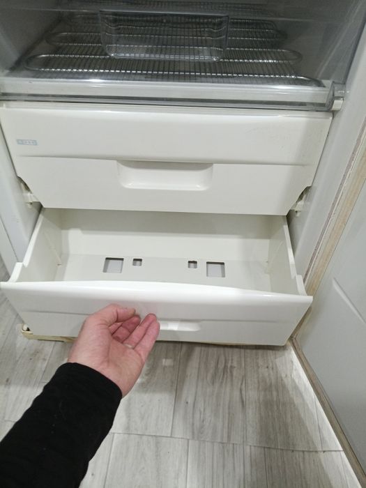 Продаю холодильник б/у SNAIGE