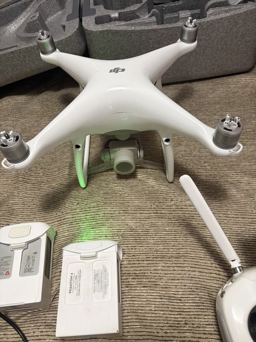 Drona DJI phantom 4 pro V2.0