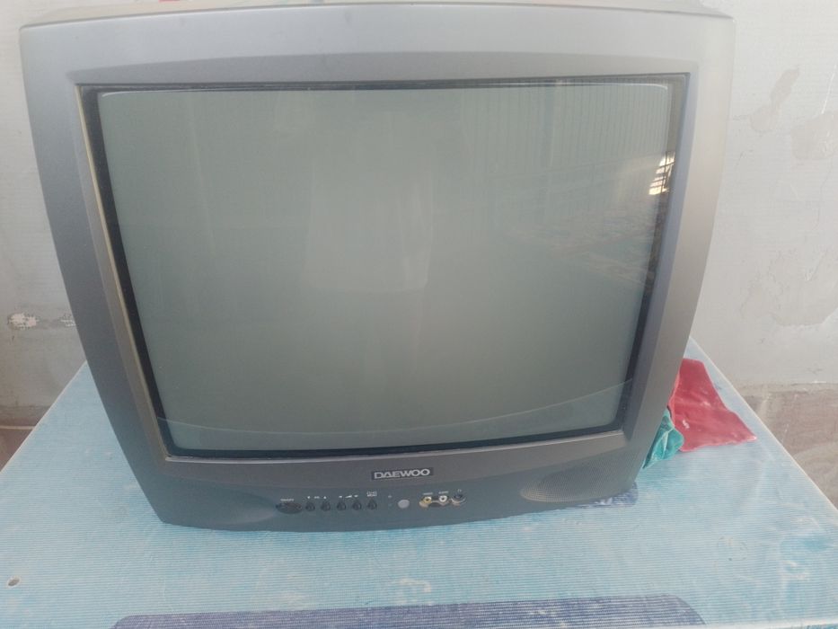 Продам телевизор