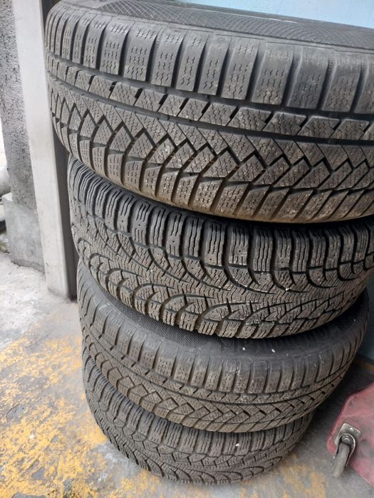 Vand sau schimb cu jante pt duster r17