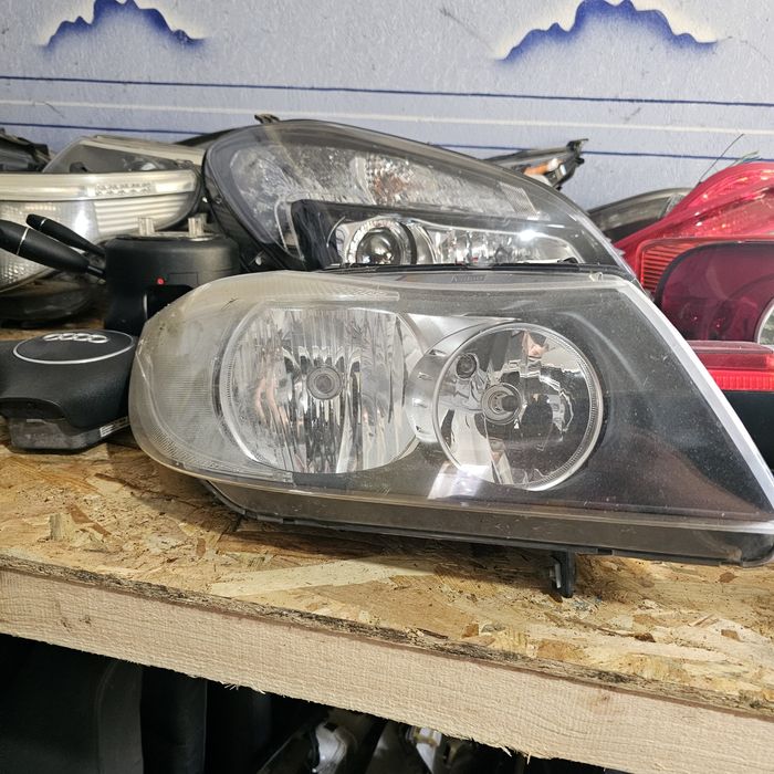 Фарове  бмв е90  преди феиса