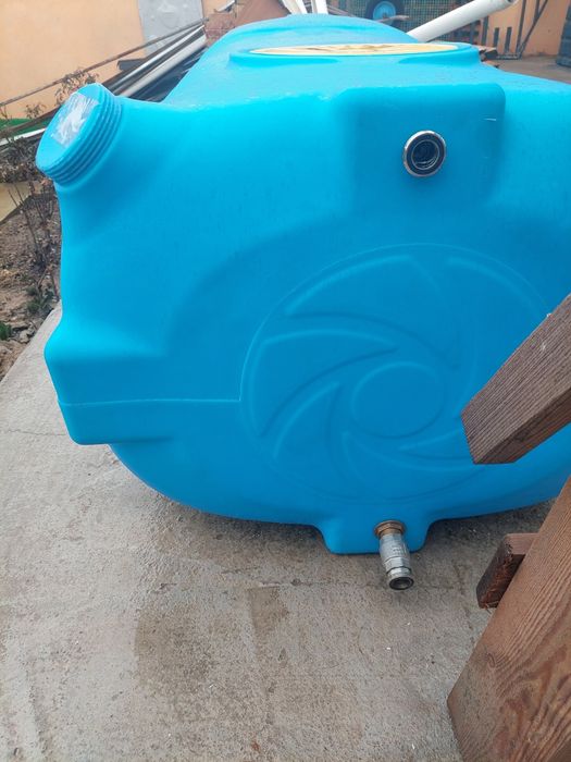 Бочка пластиковая  пищевая нова