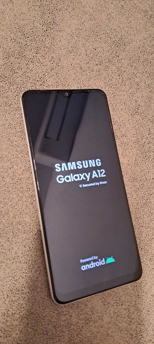 Продавам Samsung Galaxy A12