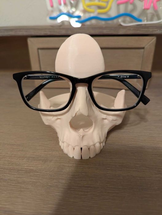 Поставка за очила и ключове – Череп "Skull Bowl" (3D принт)