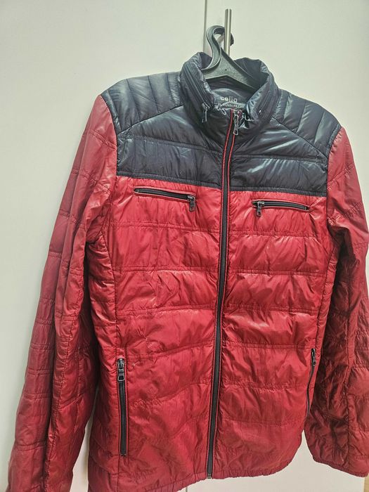 Куртка ветровка красная