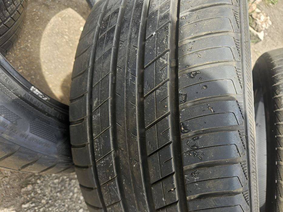 Летни гуми 255/50 R20