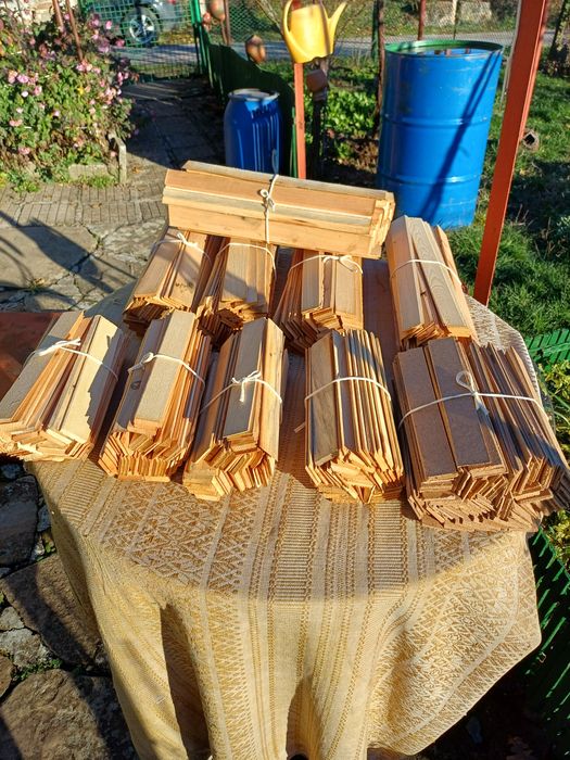 Тънки  летвички от сух чам  с различна дължина.