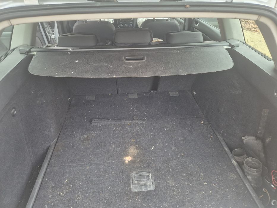 Vand sau dezmembrez Golf 5 break 1.9Tdi  2007 cod motor BXE