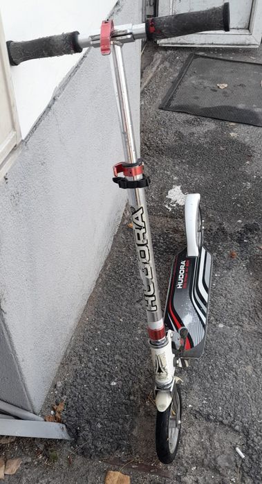 Vând urgent trotineta hudora din aluminiu