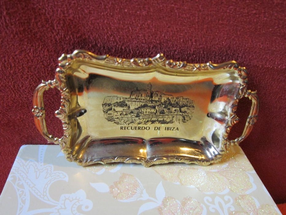 tavă mică miniatura,vintage,metal aurit-Recuerdo de Ibiza-cadou inedit
