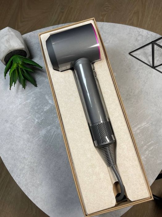 Dyson Supersonic – Nou / stare impecabilă