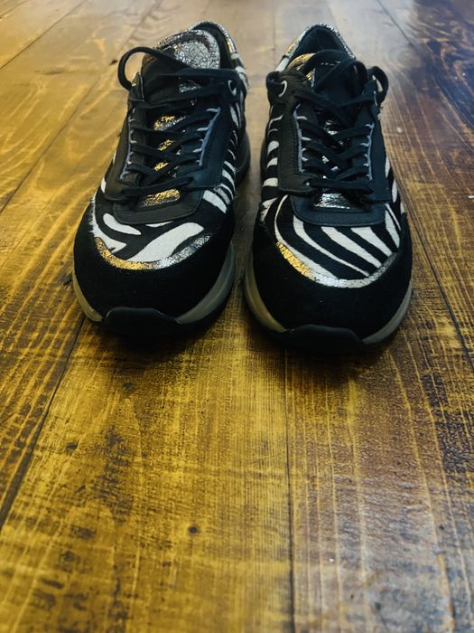Adidași Javier Poch Beca Zebra