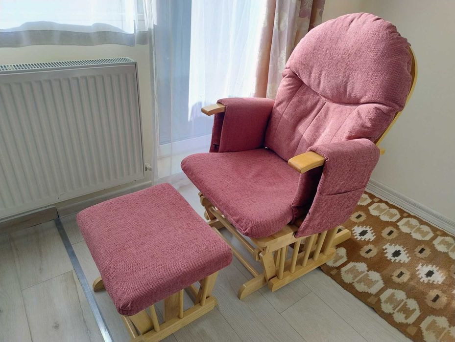 Scaun de alăptat / Balansoar