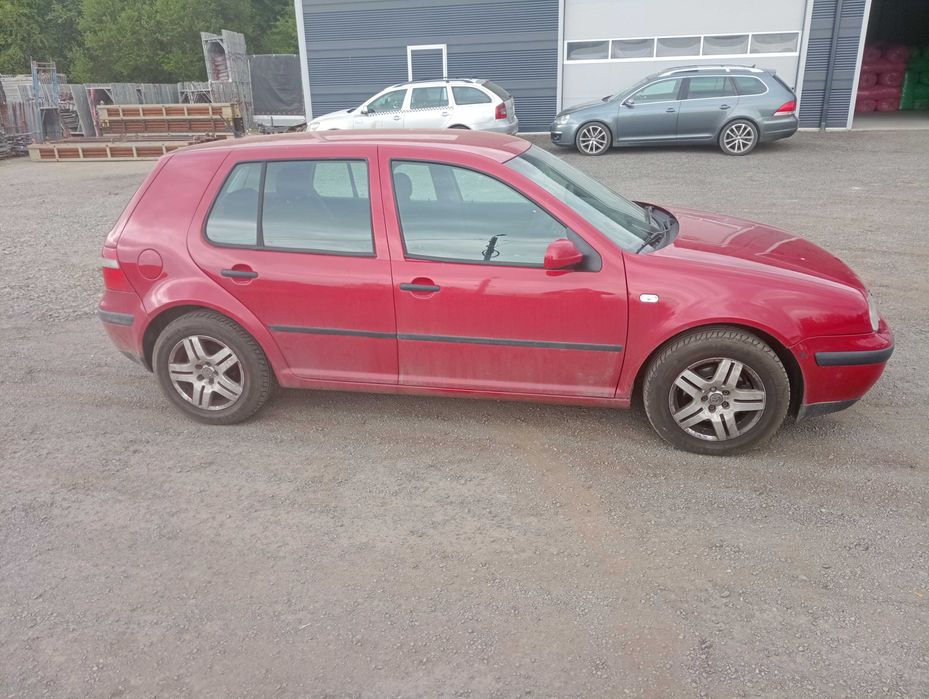VOLKSWAGEN Golf 2003 — imagine 4