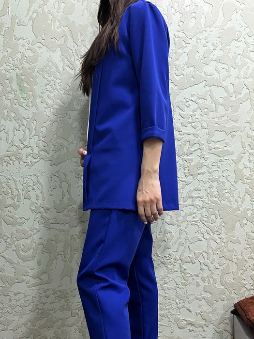 Продам костюм тройка