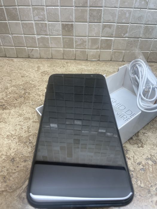 Samsung J4+ necodat, functioneaza perfect.