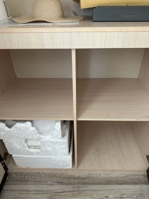 Четырехдверный шкаф