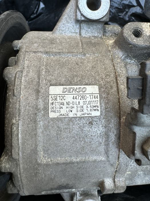 Компрессор Toyota оригинал Denso