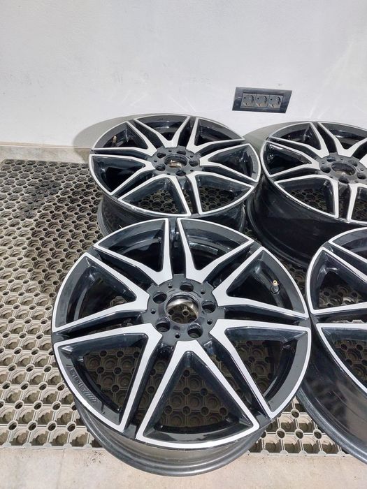 O janta / Set jante 19 originale Mercedes clasa V / Vito w447 AMG