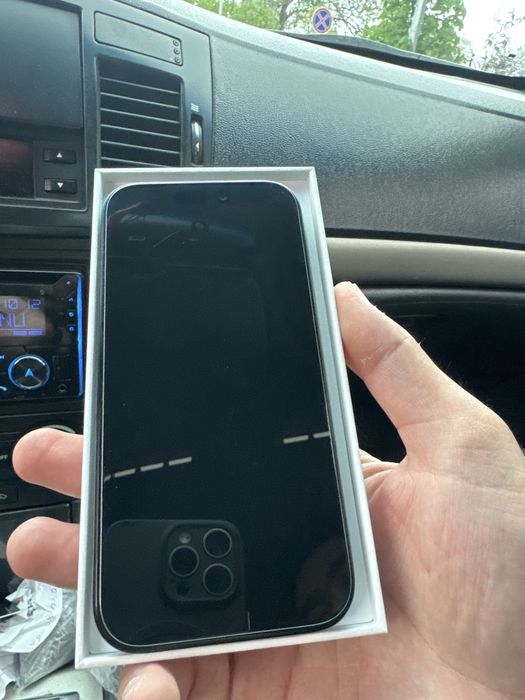 Iphone 16 pro black 128gb batare 99%