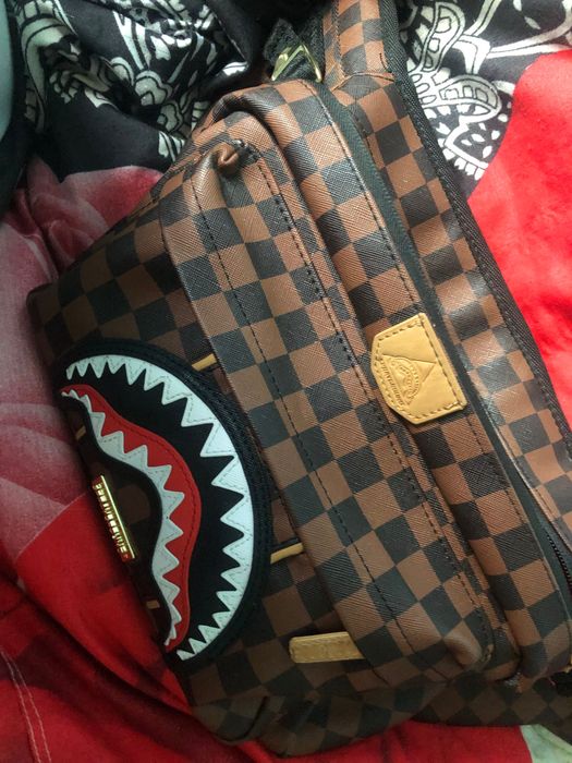 Чанта на sprayground