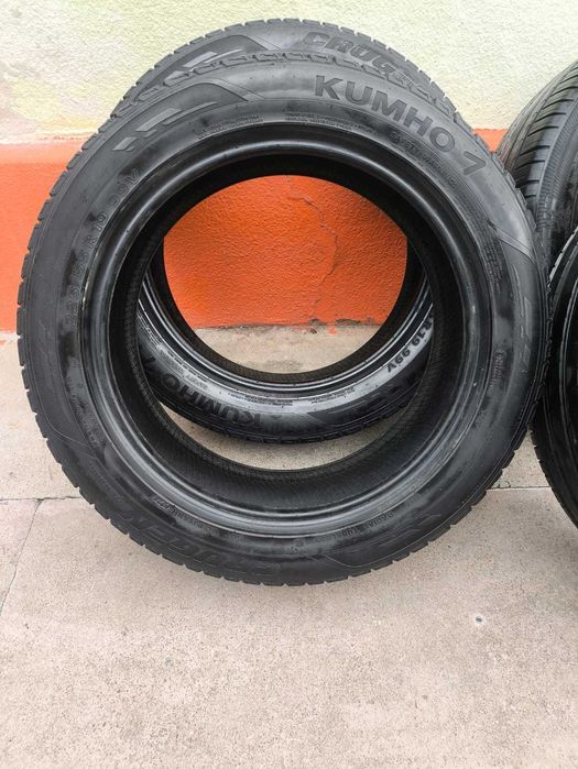 Шины KUMHO пара.