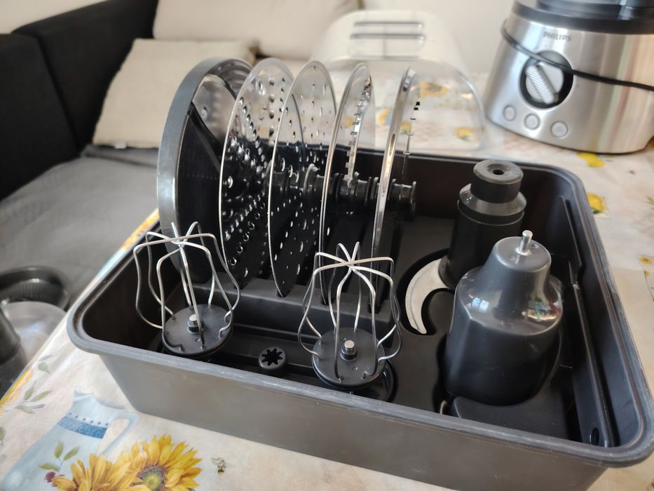 Кухненски робот philips