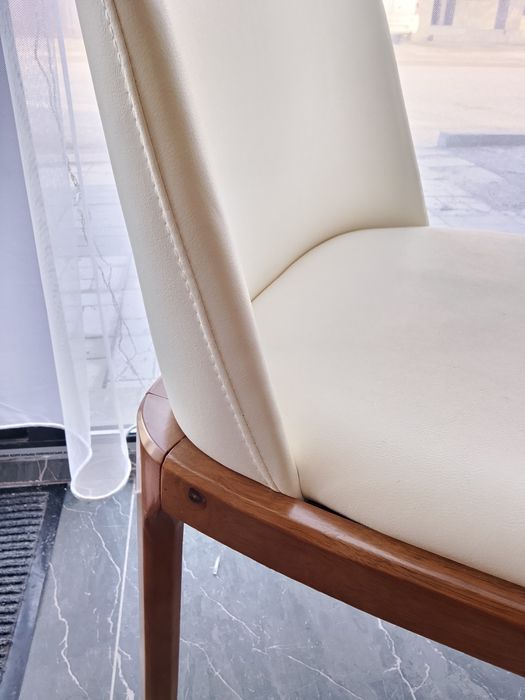 Продаётся стул из дерева Бук