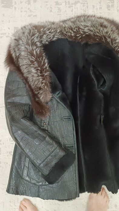 Кожаное полупальто