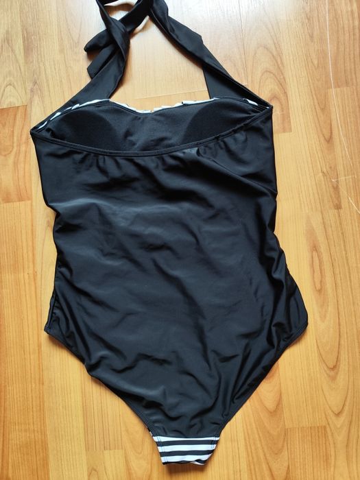 Costum de baie dama