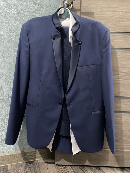 Костюм с брюками