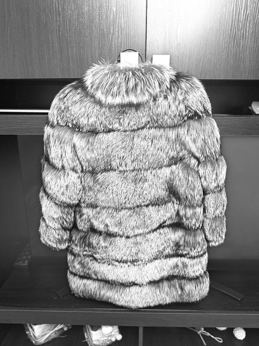 Braschi италияШуба чернобурка продам