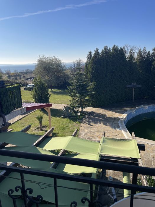 Продавам двустсен с морска гледка в Св. Влас !