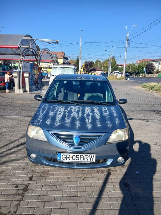 Vand Logan 1.4 benzină +gpl ,an 2007,210000 km,inestetic dar funcționează foarte bine.